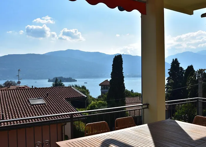 In A Prime Location On Maggiore Apartmán